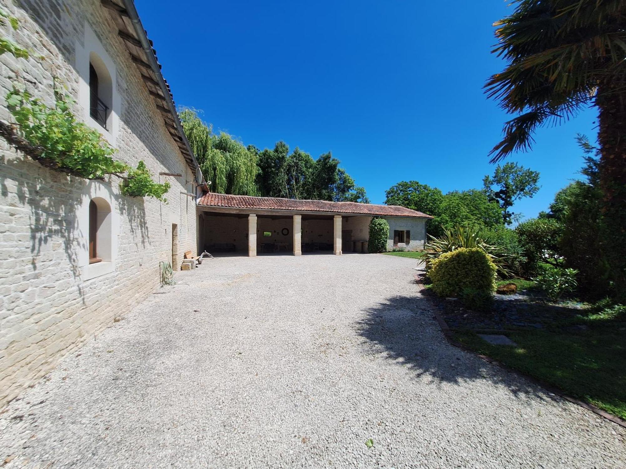 Gites Les Grandes Ecures Mons  Exterior photo